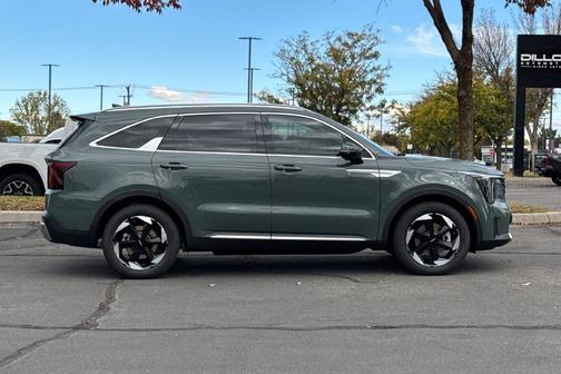 Green 2026 Kia Sorento Hybrid EX