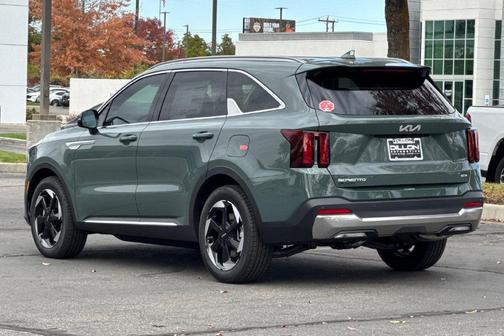 Green 2026 Kia Sorento Hybrid EX