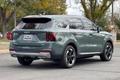 Green 2026 Kia Sorento Hybrid EX