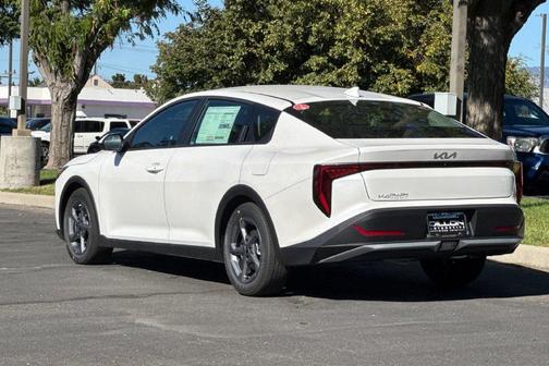 Snow White Pearl 2026 Kia K4 LXS