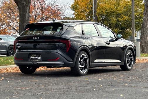Aurora Black Pearl 2026 Kia K4 EX
