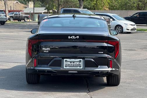 Aurora Black Pearl 2026 Kia K4 GT-Line
