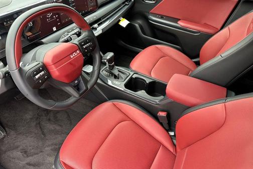 Aurora Black Pearl 2026 Kia K4 GT-Line