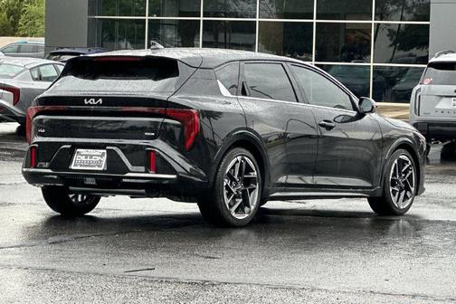 Aurora Black Pearl 2026 Kia K4 GT-Line
