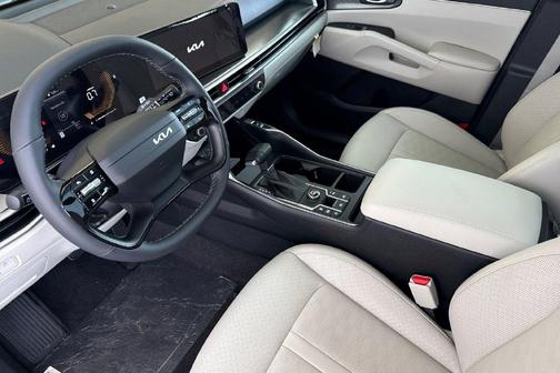 Glacial White Pearl 2026 Kia Sorento S