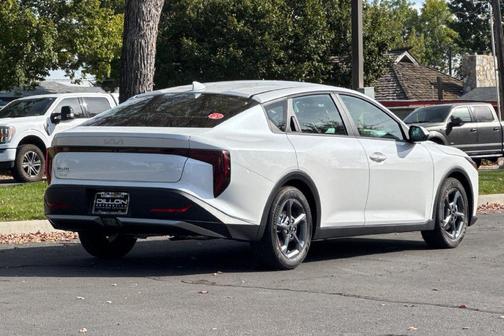 Snow White Pearl 2026 Kia K4 LXS