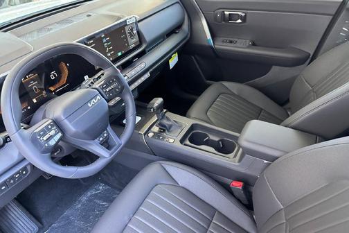 Snow White Pearl 2027 Kia Seltos X-Line