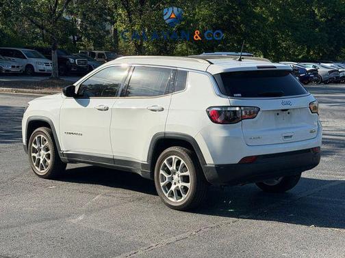 Bright White Clearcoat 2023 Jeep Compass Latitude Lux