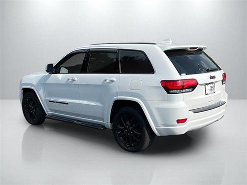 2022 Jeep Grand Cherokee Laredo