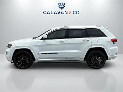 2022 Jeep Grand Cherokee Laredo