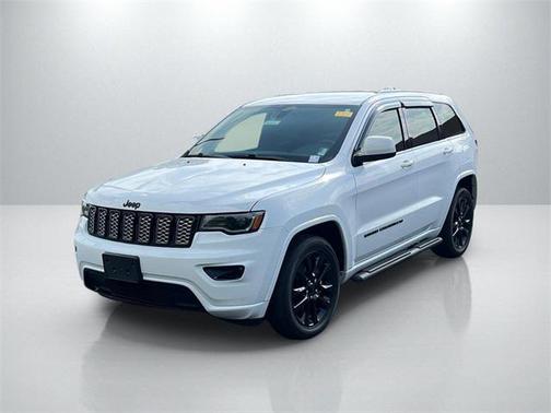 2022 Jeep Grand Cherokee Laredo