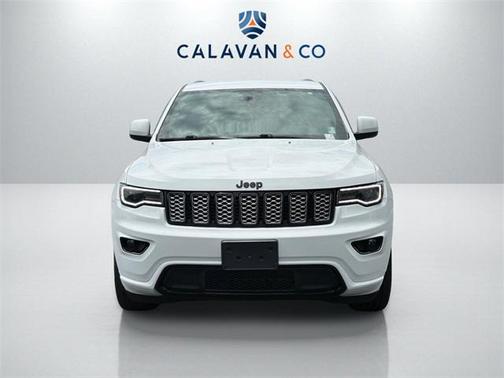 2022 Jeep Grand Cherokee Laredo