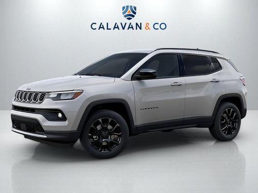 Silver Zynith Metallic Clearcoat 2026 Jeep Compass Latitude