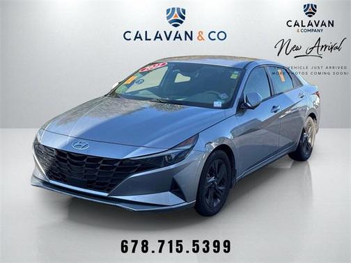 2022 Hyundai ELANTRA SEL