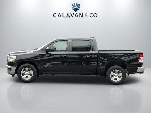 Diamond Black Crystal Pearlcoat 2022 RAM 1500 Big Horn/Lone Star