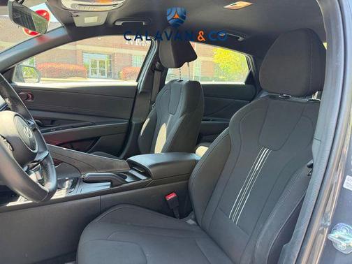 Ecotronic Gray 2025 Hyundai ELANTRA Sport