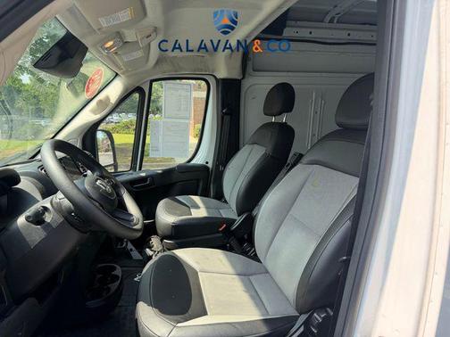 Bright White Clearcoat 2025 RAM ProMaster 2500 Tradesman