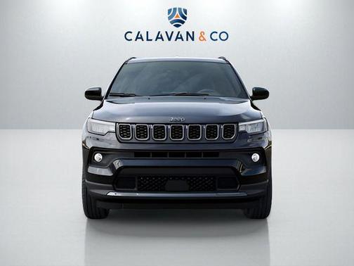 Diamond Black Crystal Pearlcoat 2026 Jeep Compass Latitude