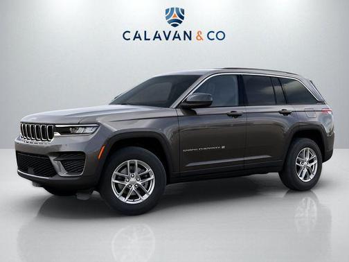 Baltic Gray Metallic Clearcoat 2026 Jeep Grand Cherokee Laredo