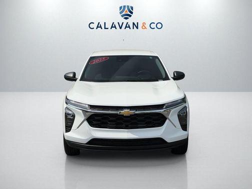 Summit White 2025 Chevrolet Trax LS
