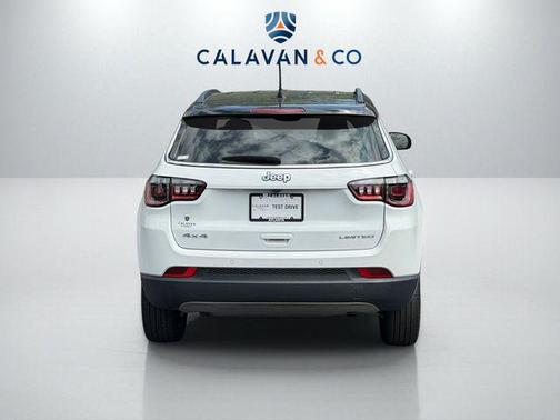 Bright White Clearcoat 2024 Jeep Compass Limited