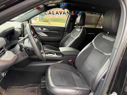 Black Metallic 2025 Ford Explorer ST
