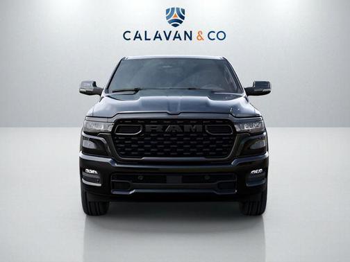 Diamond Black Crystal Pearlcoat 2026 RAM 1500 Big Horn/Lone Star