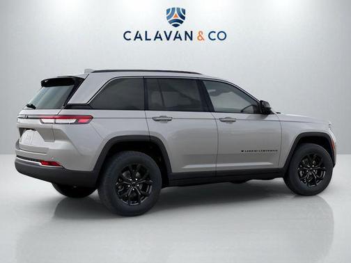 Silver Zynith 2026 Jeep Grand Cherokee Altitude