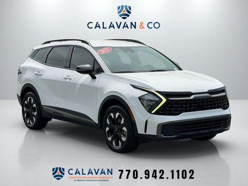 Glacial White Pearl 2023 Kia Sportage X-Line