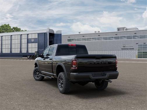 2026 RAM 2500 Tradesman Crew Cab 4x4 6'4' Box
