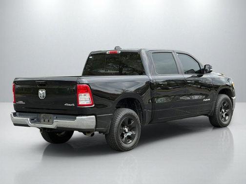 Diamond Black Crystal Pearlcoat 2021 RAM 1500 Big Horn/Lone Star