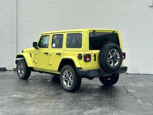 2023 Jeep Wrangler 4-Door Sahara