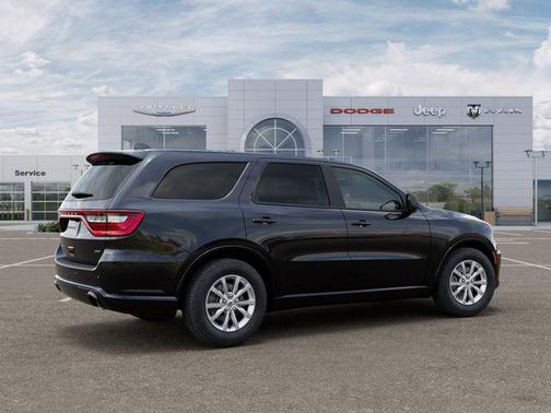 DB Black Crystal Clearcoat 2026 Dodge Durango GT RWD