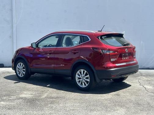 2022 Nissan Rogue Sport SV