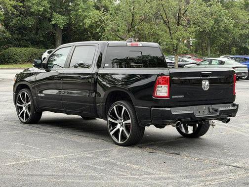 Diamond Black Crystal Pearlcoat 2019 RAM 1500 Big Horn