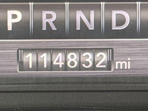 Diamond Black Crystal Pearlcoat 2019 RAM 1500 Big Horn