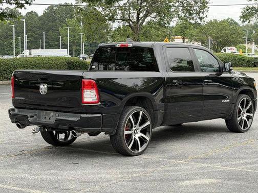 Diamond Black Crystal Pearlcoat 2019 RAM 1500 Big Horn