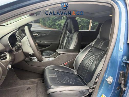Lakeshore Blue Metallic 2024 Chevrolet Malibu FWD 1LT