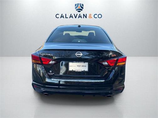 2023 Nissan Altima SR FWD