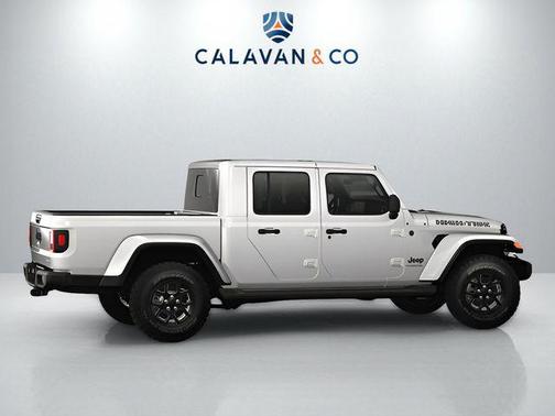 2025 Jeep Gladiator High Tide