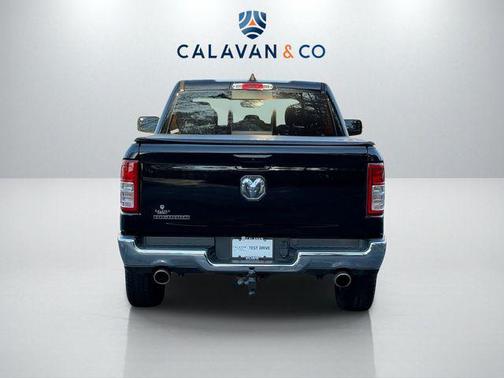 Diamond Black Crystal Pearlcoat 2022 RAM 1500 Big Horn/Lone Star