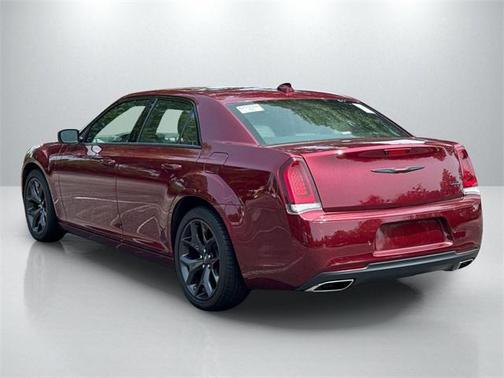 2023 Chrysler 300 S