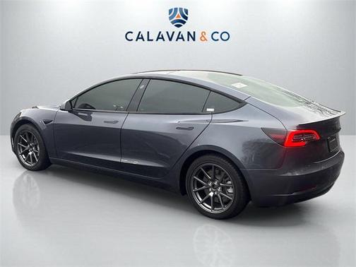 2022 Tesla Model 3 Standard Range
