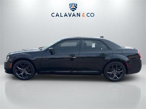 2021 Chrysler 300 Touring