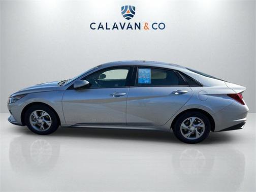 2021 Hyundai ELANTRA SE