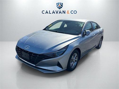 2021 Hyundai ELANTRA SE