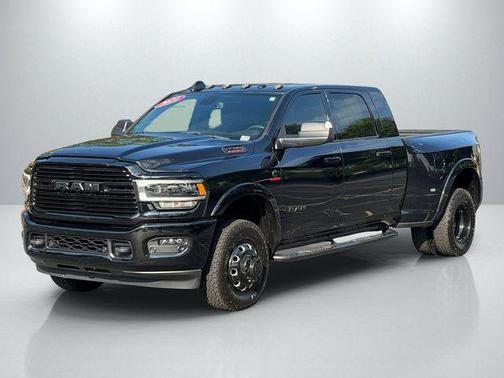 Diamond Black Crystal Pearlcoat 2022 RAM 3500 Laramie Mega Cab 4x4 6'4' Box