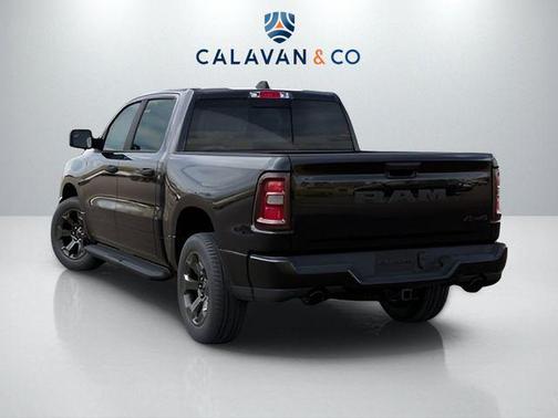 Diamond Black Crystal Pearlcoat 2026 RAM 1500 Express