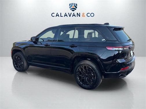 2023 Jeep Grand Cherokee Summit