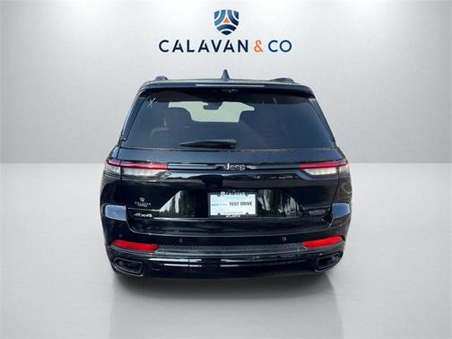 2023 Jeep Grand Cherokee Summit